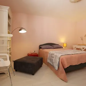 Downtown 2br Apartment Zadar